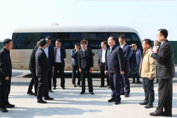 枣庄市宣传部长霍媛媛一行到圣匠鲁班有限公司调研